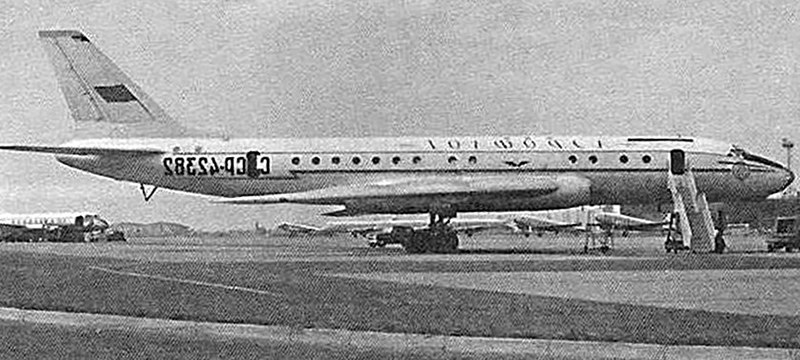 Этот Ту-104 в Хитроу, 1959 год.